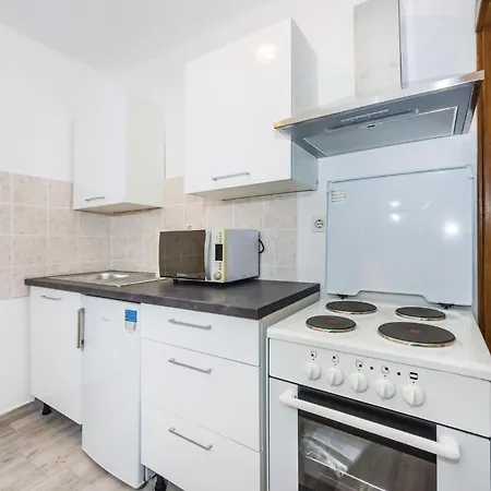 One-bedroom In Svpetar