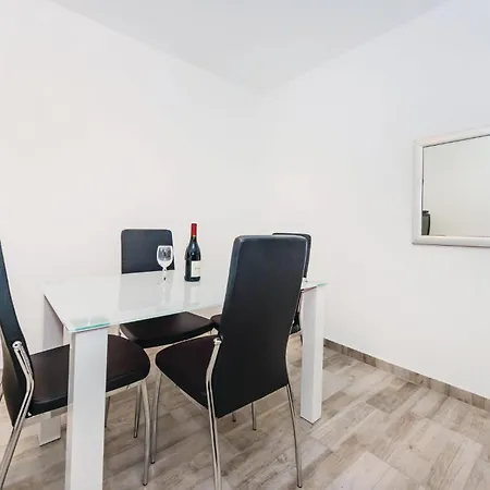 One-bedroom In Svpetar *